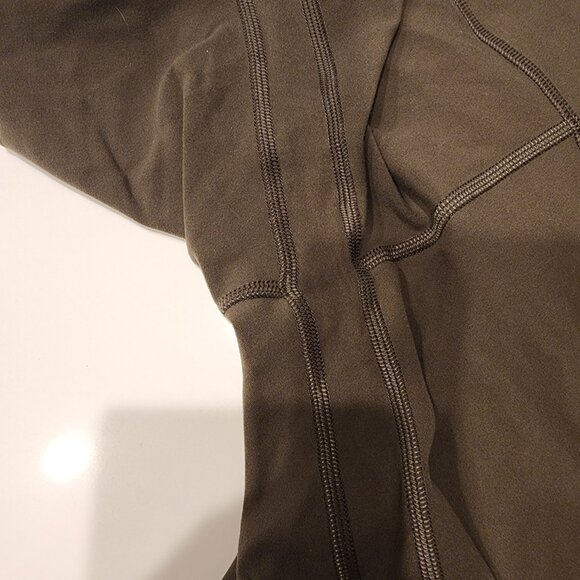 Lululemon align short size 4 - Picture 2 of 5